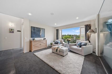 Photo of property in 10 Lake Drive, Karaka, Papakura, 2113