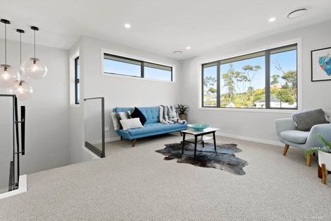 Photo of property in 8 Vazey Way, Hobsonville, Auckland, 0618