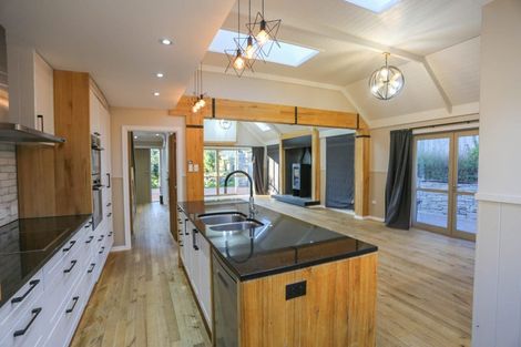 Photo of property in 16a Hackthorne Road, Cashmere, Christchurch, 8022