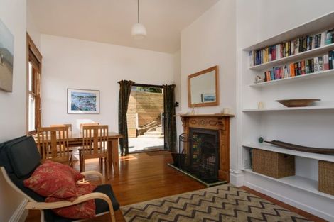 Photo of property in 40 Fairview Crescent, Kelburn, Wellington, 6012