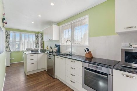 Photo of property in 99 Cargill Street, Papakura, 2110