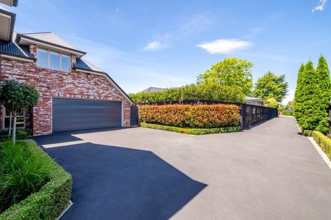 Photo of property in 16a Hadlow Place, Burnside, Christchurch, 8041