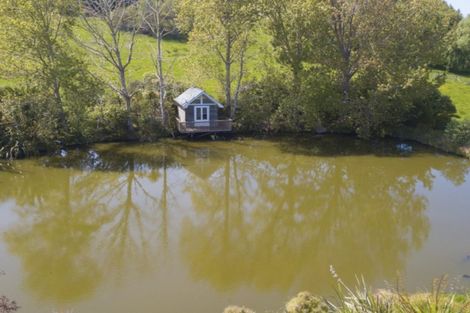 Photo of property in 11 Pah Hill Road, Wharehine, Wellsford, 0973