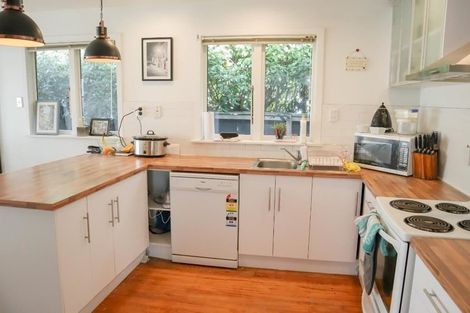 Photo of property in 12 Manor Place, Bryndwr, Christchurch, 8053