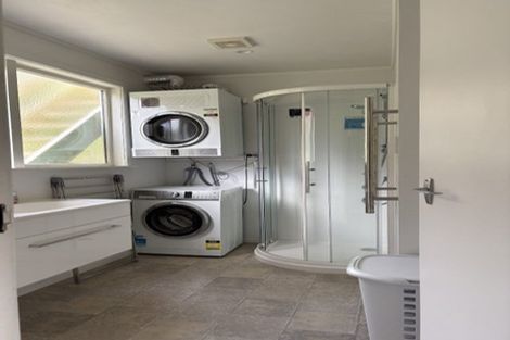 Photo of property in 19 Creswick Terrace, Northland, Wellington, 6012