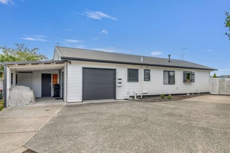 Photo of property in 9a Robinson Avenue, Holdens Bay, Rotorua, 3010