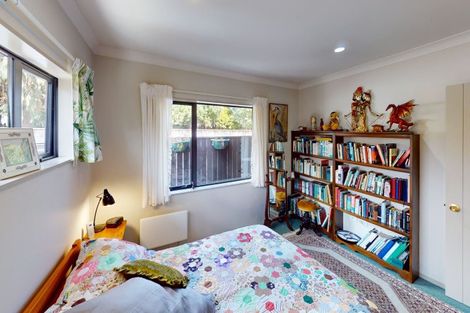 Photo of property in 112 Weraroa Road, Levin, 5510