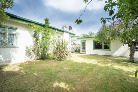 Photo of property in 35a Alfred Street, Roslyn, Palmerston North, 4414