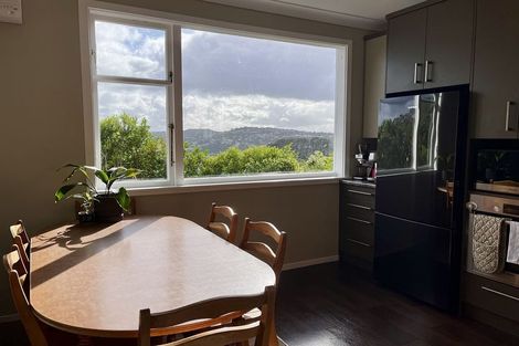 Photo of property in 32 Hollies Crescent, Johnsonville, Wellington, 6037