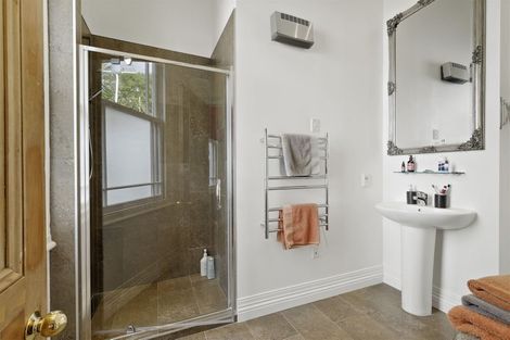 Photo of property in 128 Bombay Road, Bombay, 2675