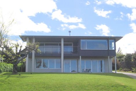 Photo of property in 14 Crowther Terrace, Waipahihi, Taupo, 3330