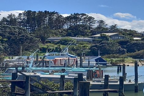 Photo of property in 21 Mariner Cove Road, Tinopai, Matakohe, 0593