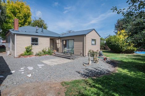 Photo of property in 16 Lennox Street, Winchester, 7985