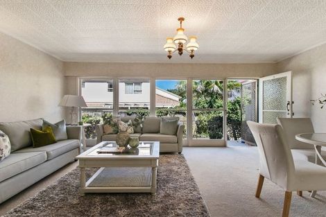 Photo of property in 5/8 Tawera Road, Greenlane, Auckland, 1051