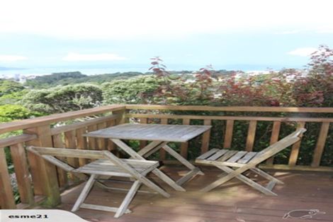 Photo of property in 5 Thorby Street, Northland, Wellington, 6012