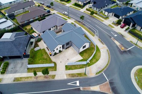 Photo of property in 2 Cupples Street, Papamoa Beach, Papamoa, 3118