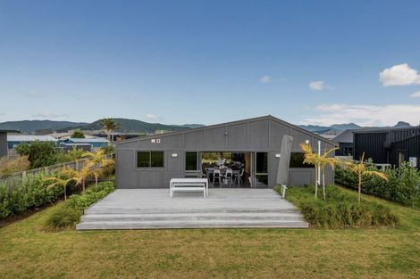 Photo of property in 129 Ngaio Drive, Matarangi, Whitianga, 3592