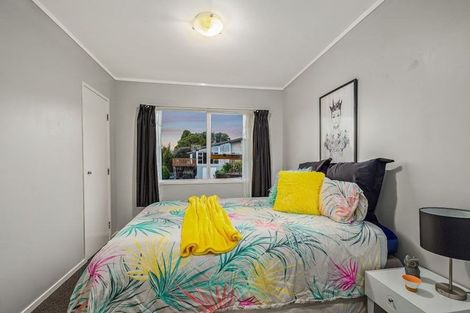 Photo of property in 3 Seabar Place, Glen Eden, Auckland, 0602
