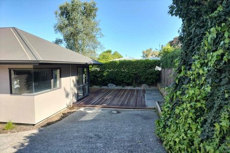 Photo of property in 25a Weston Avenue, Roslyn, Palmerston North, 4414