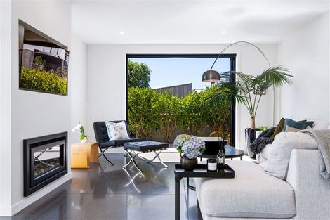 Photo of property in 170 Penruddock Rise, Westmorland, Christchurch, 8025