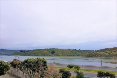 Photo of property in 28 Papakowhai Road, Papakowhai, Porirua, 5024