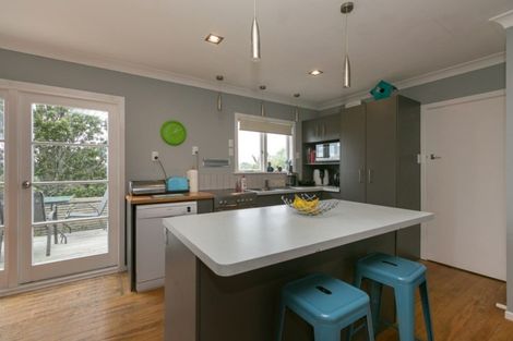 Photo of property in 19 Clyde Street, Ferndale, New Plymouth, 4310