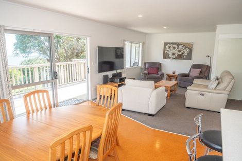 Photo of property in 25 Stratford Drive, Cable Bay, 0420