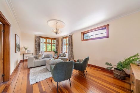 Photo of property in 17 Paremata Crescent, Paremata, Porirua, 5024