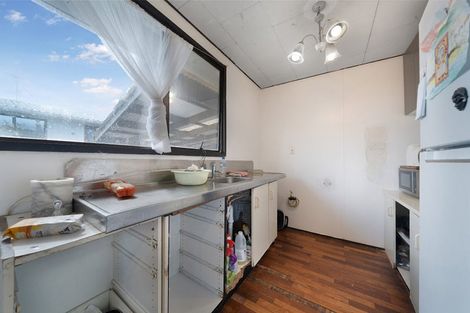 Photo of property in 1/88 Parrs Cross Road, Henderson, Auckland, 0612