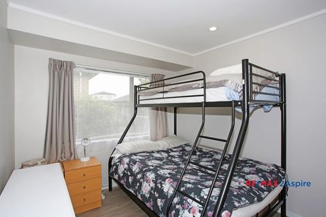 Photo of property in 33 Margarita Rise, Pukekohe, 2120