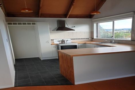 Photo of property in 18 Simcox Street, Otaki Beach, Otaki, 5512