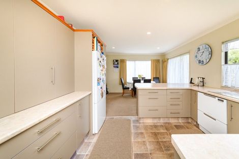 Photo of property in 2 Logan Grove, Feilding, 4702