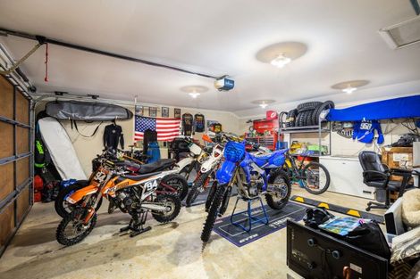 Photo of property in 71 Karamea Street, Whalers Gate, New Plymouth, 4310