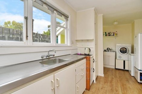 Photo of property in 37 Mackworth Street, Woolston, Christchurch, 8062