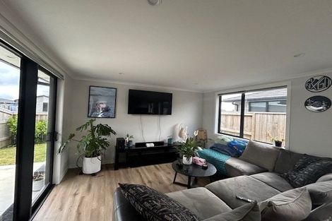 Photo of property in 14 Nursery Lane, Papamoa, 3118