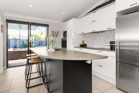 Photo of property in 1 Spriggs Crescent, Greenmeadows, Napier, 4112