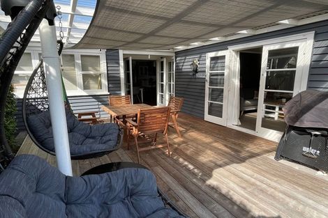 Photo of property in 24 Amaru Road, One Tree Hill, Auckland, 1061