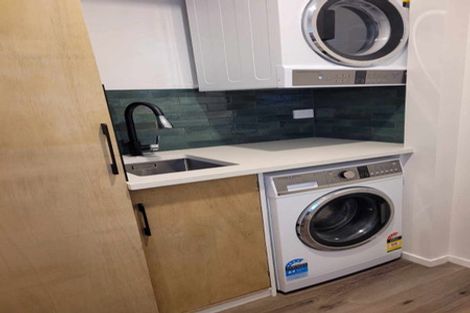 Photo of property in 38 Holiday Road, Stanmore Bay, Whangaparaoa, 0932