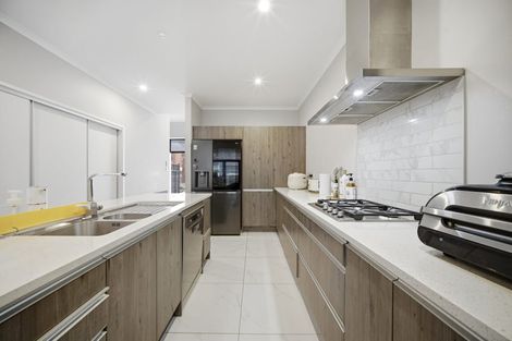 Photo of property in 117 Hobsonville Point Road, Hobsonville, Auckland, 0616