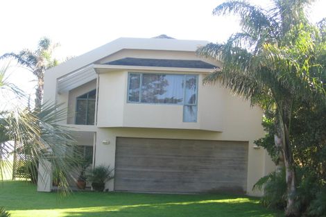 Photo of property in 110 Pacific Parade, Matarangi, Whitianga, 3592