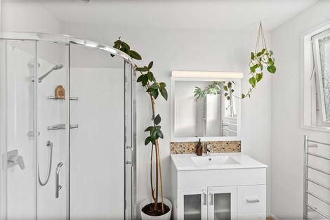 Photo of property in 1/15 Marriotts Road, North New Brighton, Christchurch, 8083