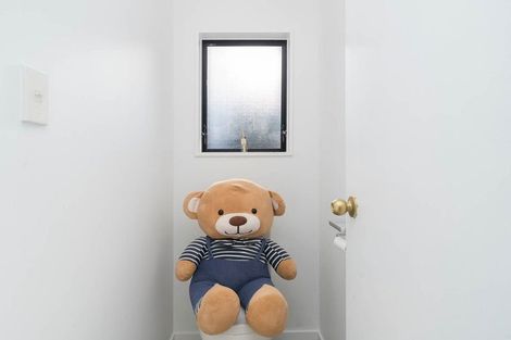 Photo of property in 13 Lesa Annis Place, Henderson, Auckland, 0612