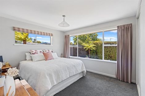 Photo of property in 39 Rossiter Avenue, Redwood, Christchurch, 8051