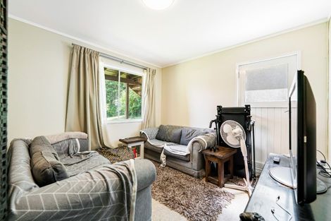 Photo of property in 15 Haseler Crescent, Howick, Auckland, 2014