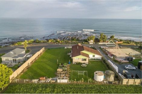 Photo of property in 1302 Kaka Point Road, Kaka Point, Balclutha, 9271