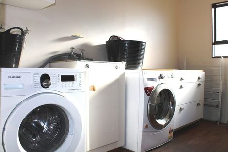 Photo of property in 46 Lanark Street, Balclutha, 9230