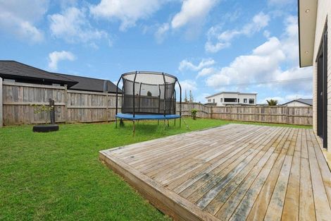 Photo of property in 2 Raymond Grace Avenue, Huapai, Kumeu, 0810