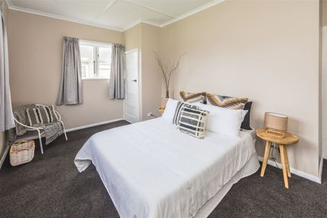 Photo of property in 24 Swiss Avenue, Gonville, Whanganui, 4501