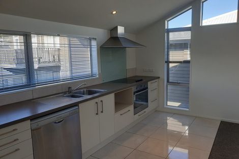 Photo of property in 66b Springfield Road, St Albans, Christchurch, 8014