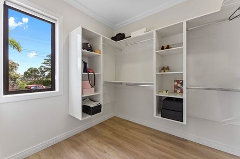 Photo of property in 791a East Coast Road, Northcross, Auckland, 0630